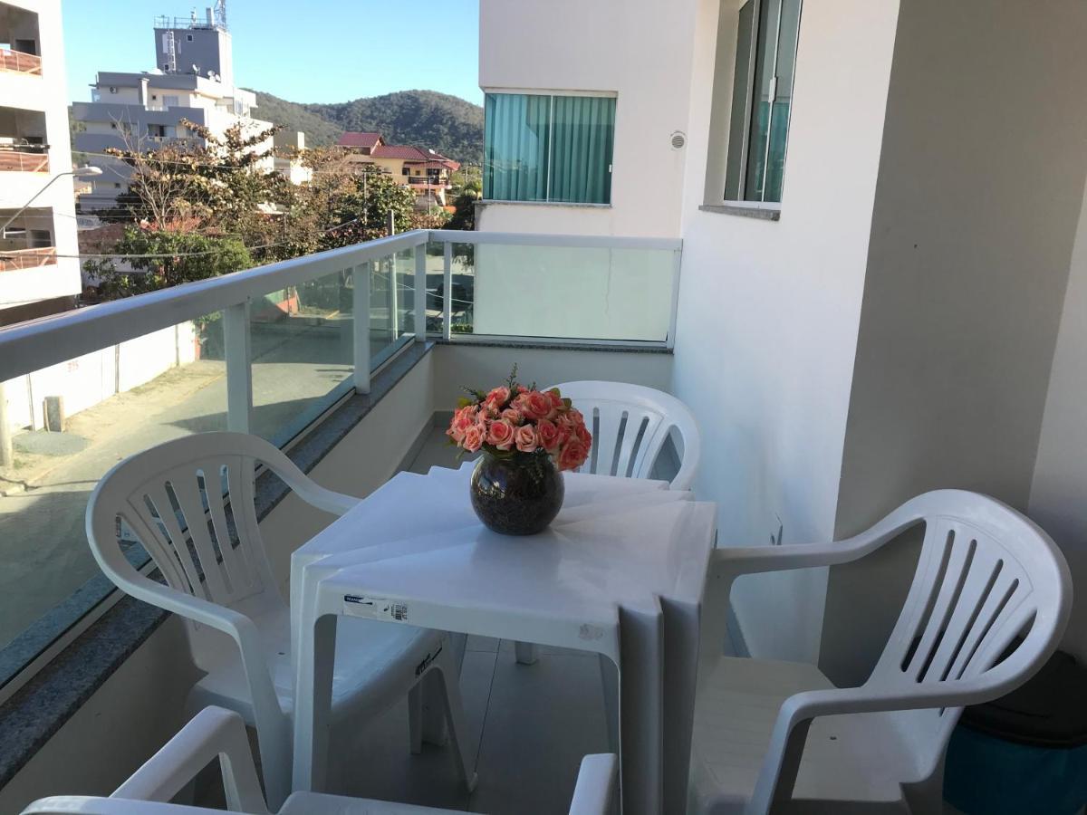 Flores De Veneranda Apartment Bombinhas